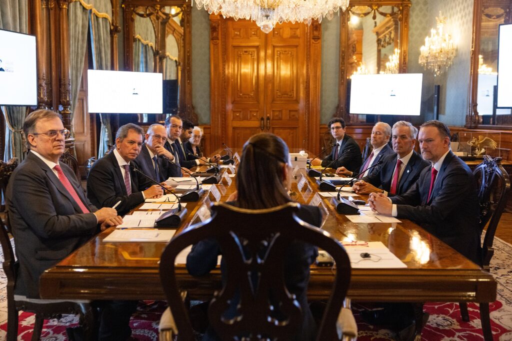 La presidenta Claudia Sheinbaum aseguró que las reuniones avanzan positivamente. Factor Automotor