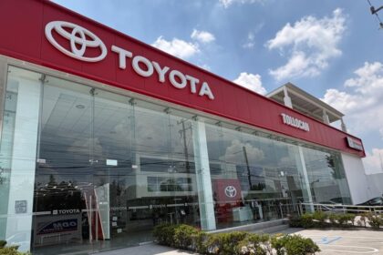 Toyota México inauguró el nuevo Centro de Servicio Certificado con Mini Showroom Toyota Tollocan en Toluca para fortalecer su cercanía con los clientes de la región.