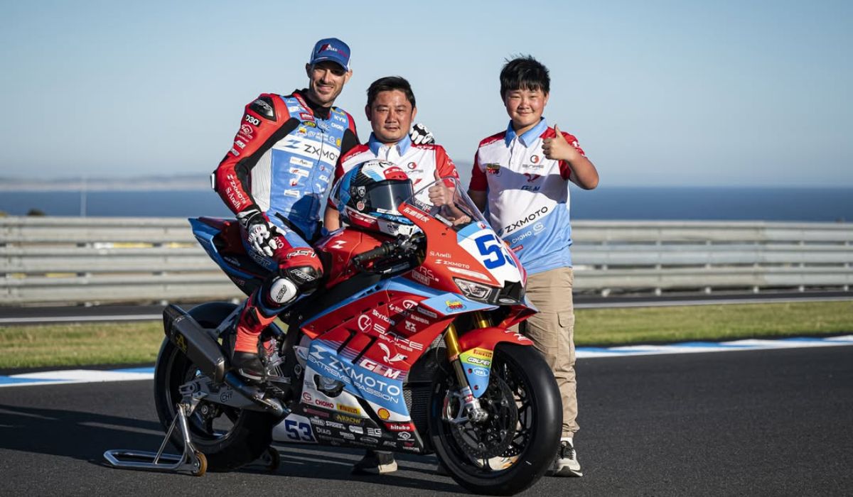 Valentin Debise firmó un doblete histórico en Portimão con ZXMOTO dentro del Mundial de Supersport.