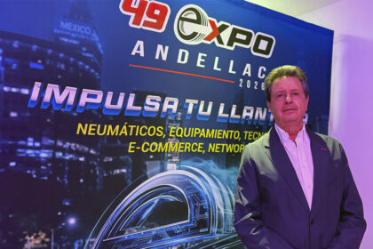 Enrique Acosta, presidente de ANDELLAC, durante la presentación de Expo ANDELLAC 2026 en Ciudad de México Factor Automotor