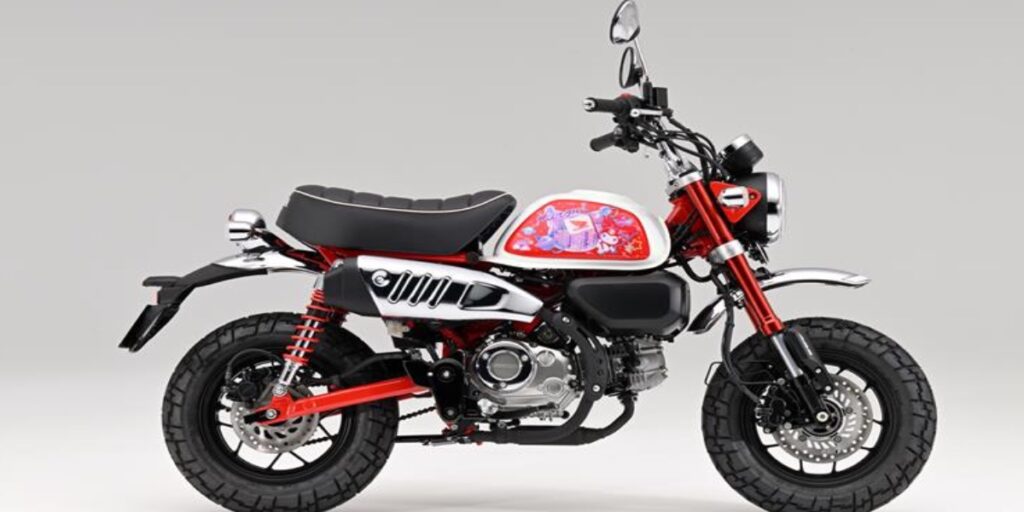 Honda Monkey puede personalizarse con elementos y acabados alusivos a Kuromi. Factor Automotor
