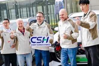 La tecnología Chirey Super Hybrid ofrece un rendimiento combinado de hasta 58.8 km/l y más de 1,200 kilómetros de autonomía.
