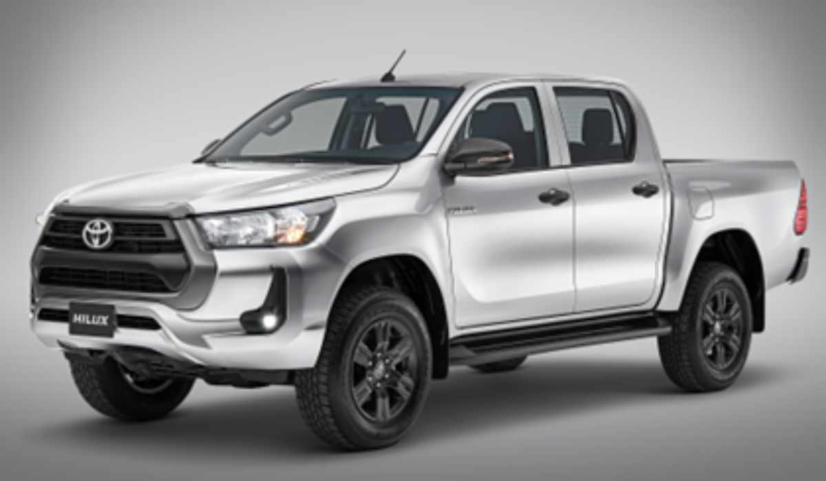 La versión mHEV de Hilux combina potencia, eficiencia y tecnología híbrida para ofrecer mayor rendimiento en cada trayecto.