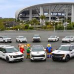 Como Socio Oficial de Movilidad, Kia proporcionará una flota de 660 vehículos para apoyar las operaciones del torneo en México, Estados Unidos y Canadá.