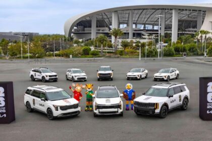 Como Socio Oficial de Movilidad, Kia proporcionará una flota de 660 vehículos para apoyar las operaciones del torneo en México, Estados Unidos y Canadá.