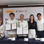 La alianza permitirá que empresas quintanarroenses accedan a descuentos preferenciales en envíos nacionales e internacionales.