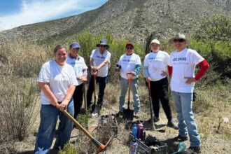 Stellantis México y Fondo Unido México realizaron una jornada de reforestación en el Cañón de San Lorenzo, en Saltillo, Coahuila.