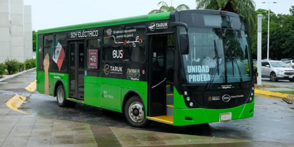 Los autobuses Taruk forman parte de una renovación integral de la flota de transporte público en Quintana Roo.