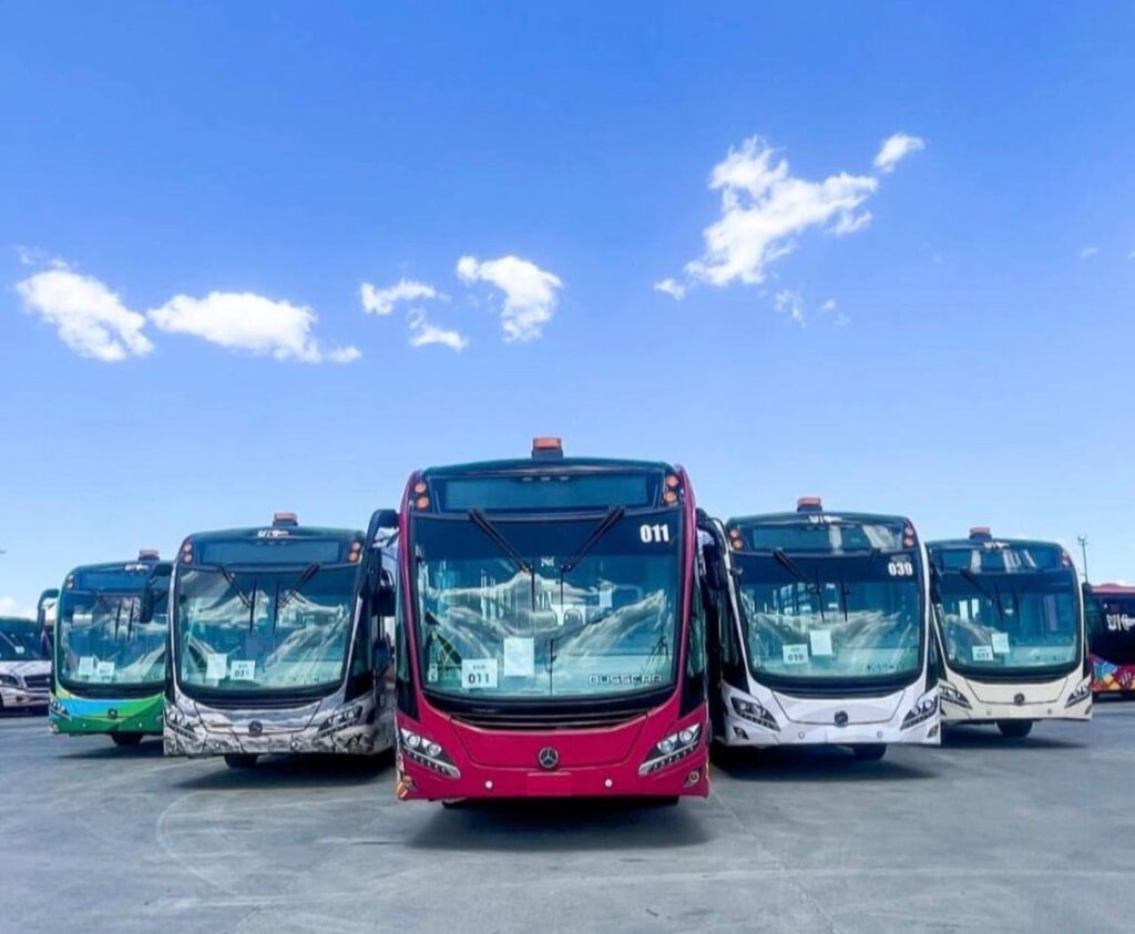 autobuses mercedes benz del tuzobús en hidalgo