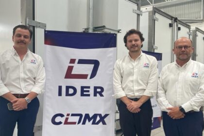 Ricardo Martínez, Alejandro y el ingeniero Ricardo Martínez, fundador de IDER.
