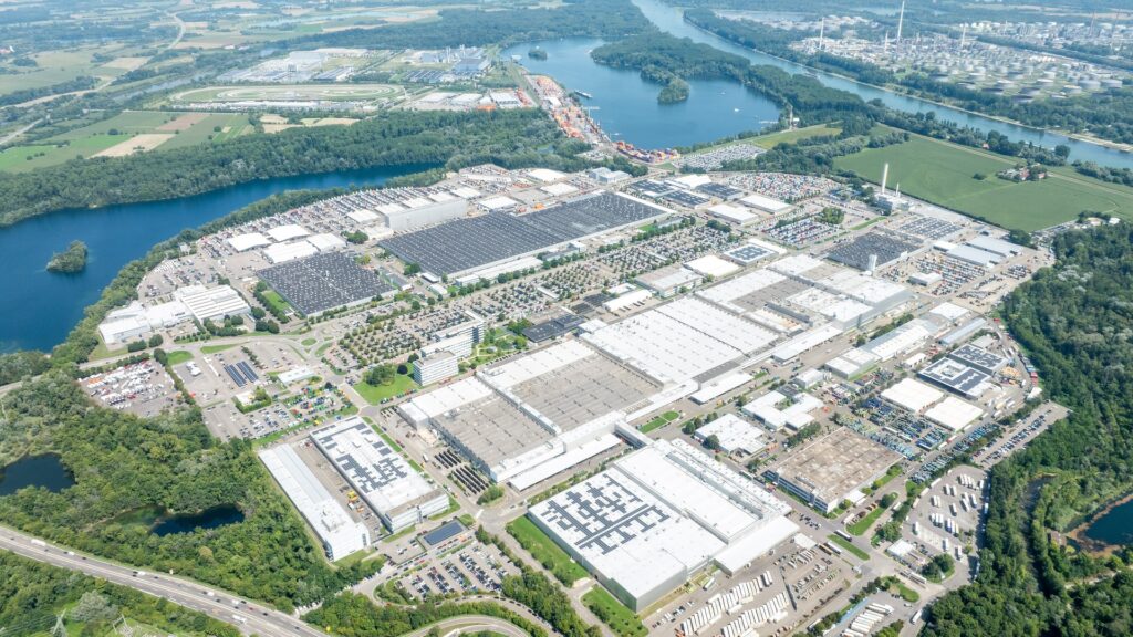 Las plantas de Wörth y Molsehein serán las principales fábricas de Daimler Truck Defence.  
