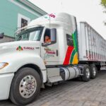 Camión International recolecta residuos en Tlaxcala