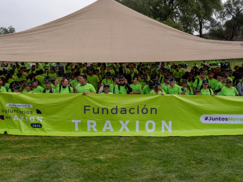 Voluntarios de Fundación Traxión para la Jornada Nacional de Voluntarios en AXION 2026 en uno de los puntos de reunión.