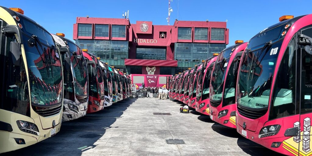 Autobuses Mercedes-Benz O 500 U 1928 con carrocerías de Busscar y AYCO llegan a Hidalgo