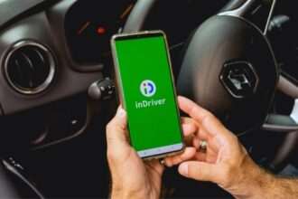 inDrive utiliza modelos de aprendizaje profundo para mejorar la precisión de los tiempos estimados de llegada y ofrecer trayectos más eficiente