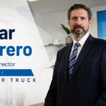 César Pedrero, Logistics Director Santiago Plant de Daimler Truck, durante una sesión fotográfica corporativa en instalaciones de la compañía.