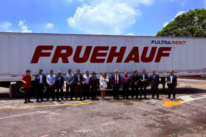 Fruehauf presentó la nueva Caja Seca 3.0 y la Plataforma Intermodal 2.0, desarrolladas para incrementar la productividad y reducir los tiempos de mantenimiento de las flotas.