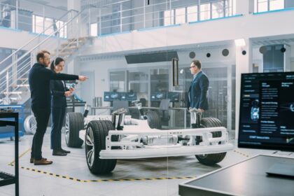 Schaeffler desarrolla tecnologías que reducen la complejidad electrónica de los vehículos y aceleran la evolución hacia plataformas definidas por software.