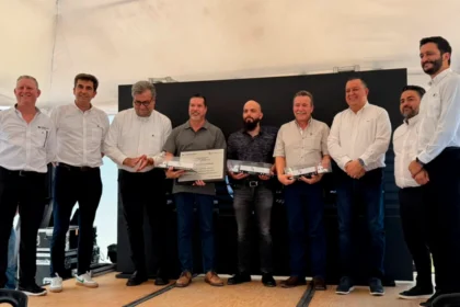 Directo-Express-ya-opera-250-unidades-International-LT-S13-eficiencia-y-soporte-explican-la-escala-factor-automotor.