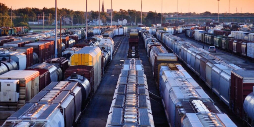 En los próximos años, México construirá más de 3 mil kilómetros de vías para tren.