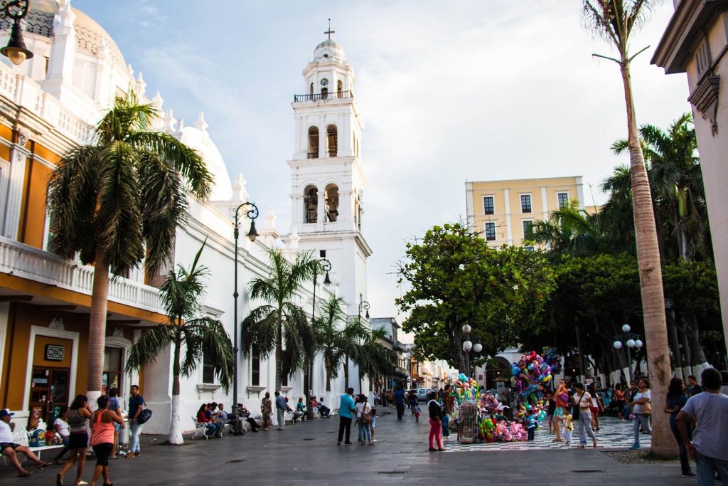 Xalapa te ofrece la tranquilidad y riqueza cultural de un pueblo costero. 