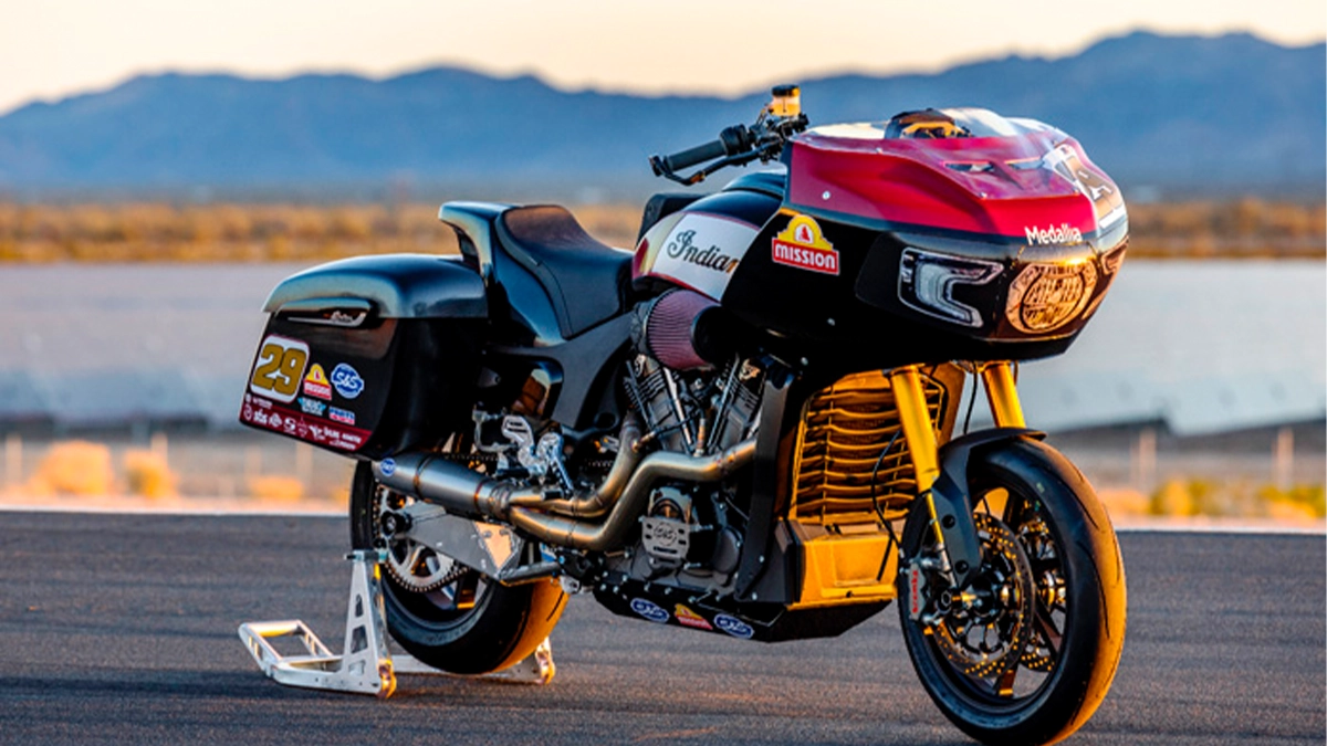 indian-motorcycle-king-of-the-baggers-indian-challenger-powerplus.-factor-automotor