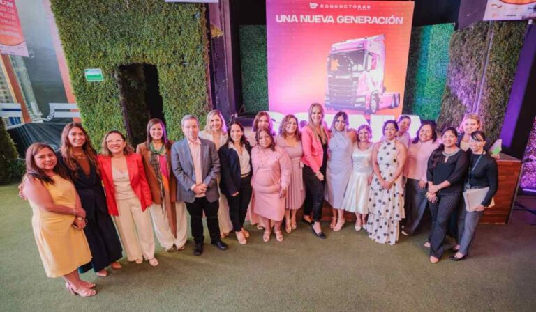 Scania impulsa la transformación del transporte con la primera generación de Mujeres Conduciendo el Cambio