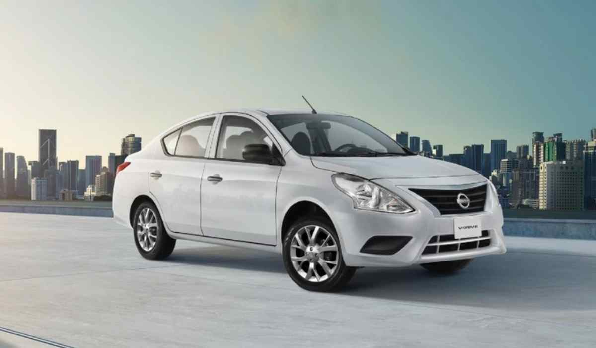 La AMIS informó que el robo de vehículos ligeros asegurados disminuyó 16% en el último año, aunque el Nissan Versa continúa como el modelo con mayor incidencia de robo en México.