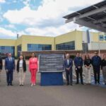 Gobernadora Libia García Muñoz Ledo y directivos de General Motors inauguran la nueva instalación de paneles solares en GM Complejo Silao, Guanajuato.