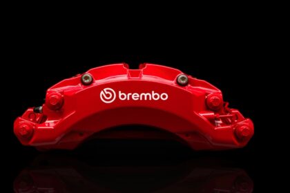 BOLDIKA de Brembo promete ampliar el rendimiento de SUVs y Pickups eléctricos.