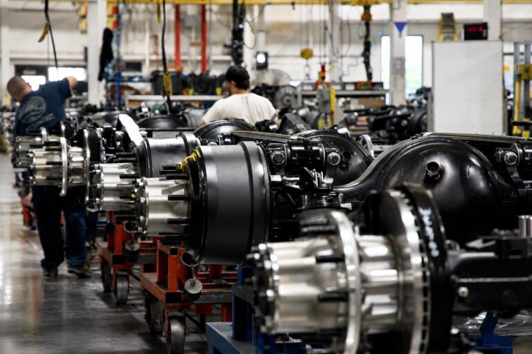 Daimler Truck alista fábrica de última generación en Estados Unidos