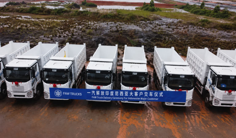 FAW entregó 100 camiones JH6 para transporte industrial en Indonesia