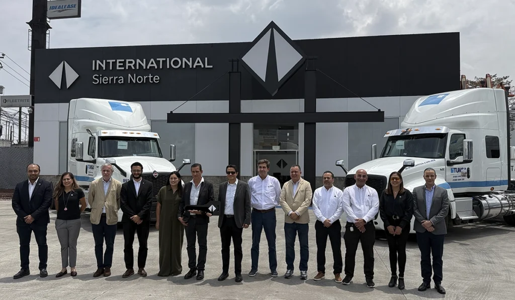 Flota-de-TUMSA-alcanza-los-150-tractos-International-85-unidades-ya-superan-11-millones-de-kilometros-Factor-automotor.