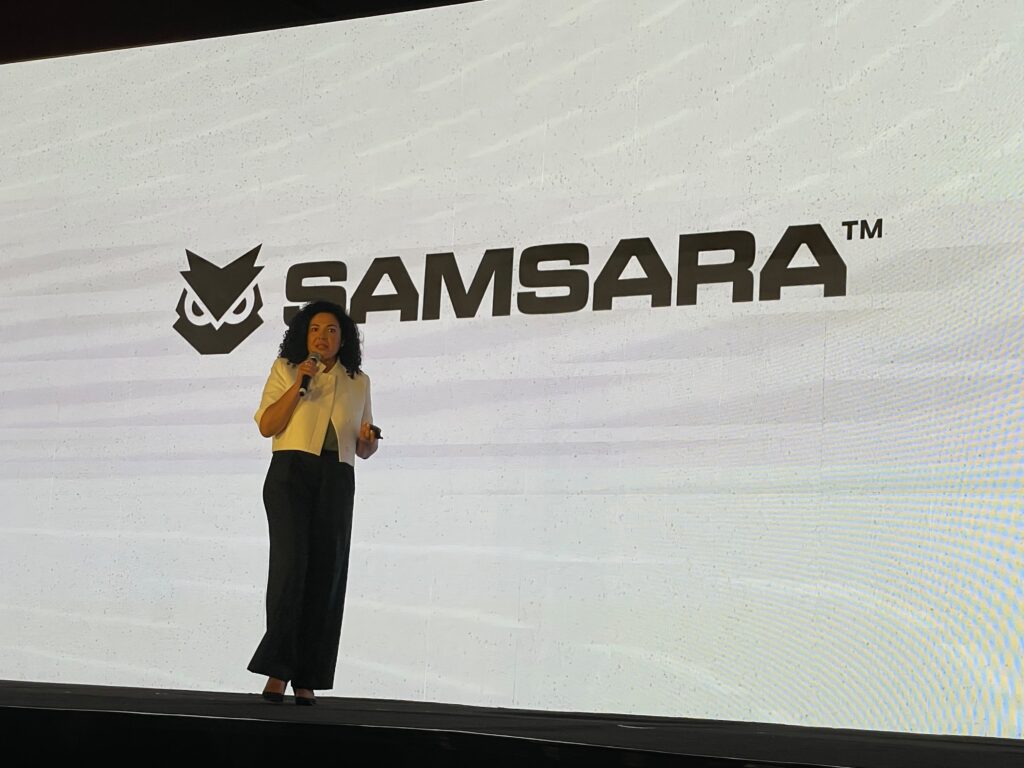 Julia Monroy, vicepresidenta de venta de Samsara México, durante el evento Operaciones Inteligentes 2026.