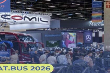 Lat Bus 2026 reunirá a más de 150 ponentes y miles de visitantes en la feria de autobuses más grande Brasil.