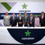 El presidente de Concamin, Alejandro Malagón Barragán, y el secretario general de la Concamin, Eduardo Ramírez Leal, realizaron el nombramiento de Miguel Ángel Bres García.