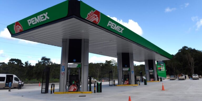 Renuevan por 6 meses más acuerdo gubernamental para estabilizar el precio de la gasolina y el diésel