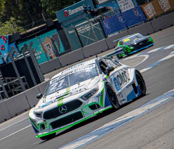 La Súper Copa Roshfrans llevó la potencia de sus tractocamiones al Autódromo Hermanos Rodríguez durante el SpeedFest 2026.