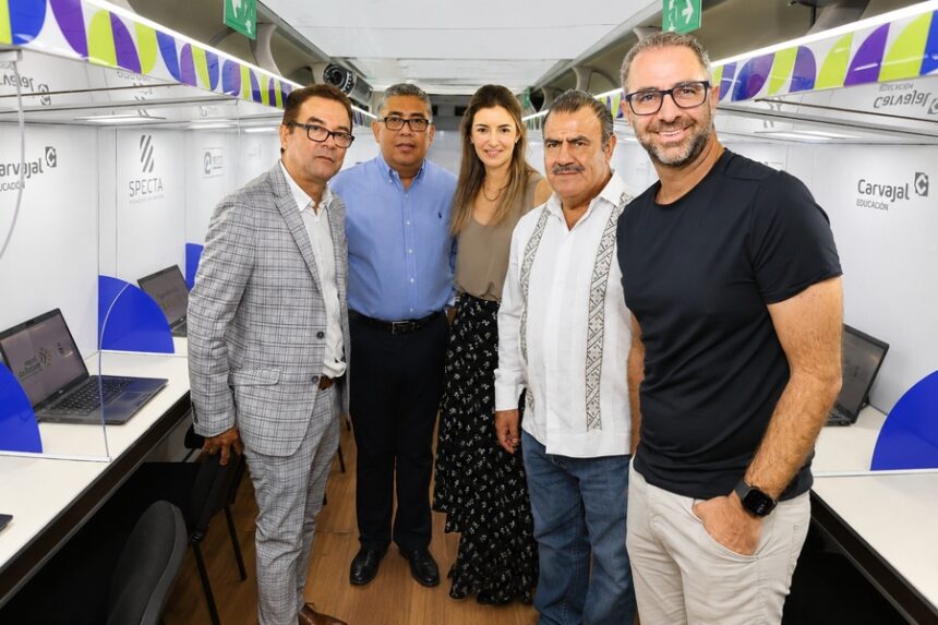 Traxion-acerca-oportunidades-educativas-a-siete-ciudades-de-San-Luis-Potosi-factor-automotor