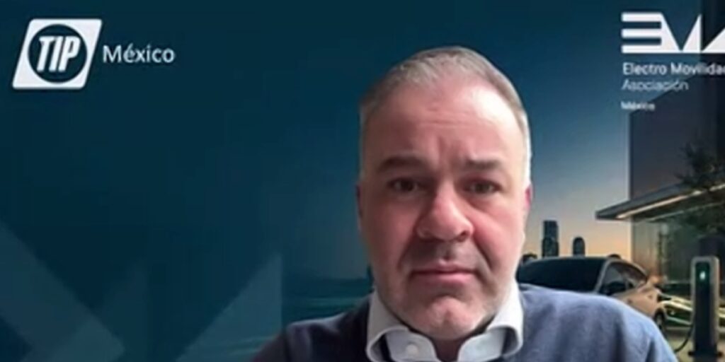 Eugenio Grandio, presidente de la EMA Asociación, durante el taller "El ecosistema de la Electromovilidad", módulo 1.