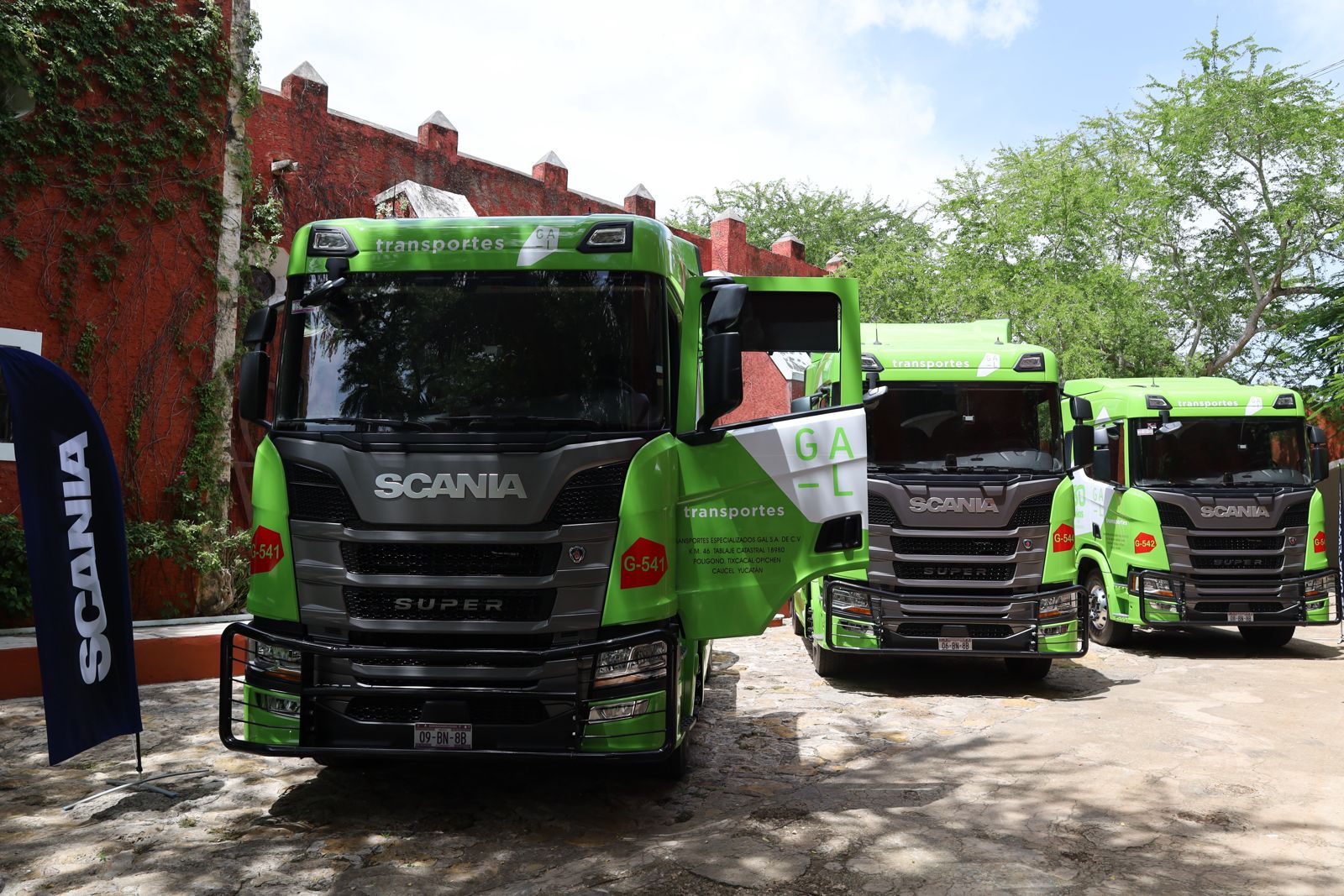 Foto Grupal Scania