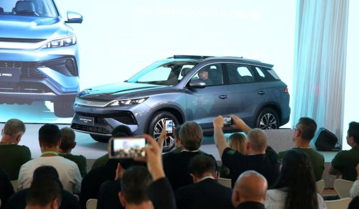 La nueva arquitectura permite alternar automáticamente entre energía eléctrica, gasolina y etanol para optimizar eficiencia y autonomía.