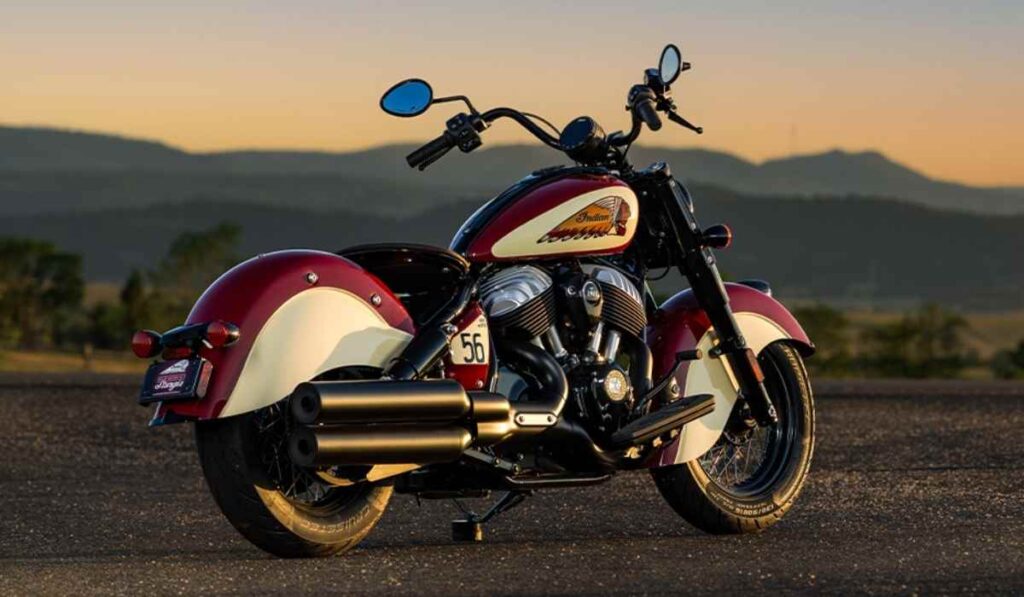 Motocicleta Indian Chief Vintage Sturgis SD Edition con el número 56 y acabados en rojo y crema