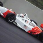 Monoplaza de carreras con motor Honda expuesto en el programa HRC Heritage Racing de Acura.