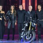 Raúl Güendulain, Dirk Biehler y directivos de GS Motos en el escenario del lanzamiento de la nueva motocicleta ITALIKA 300Z.