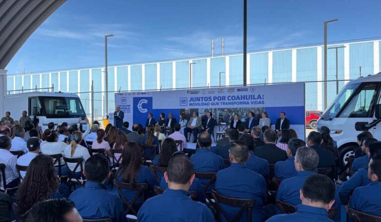 GM de México dona tres Chevrolet BrightDrop para fortalecer programas sociales en Coahuila