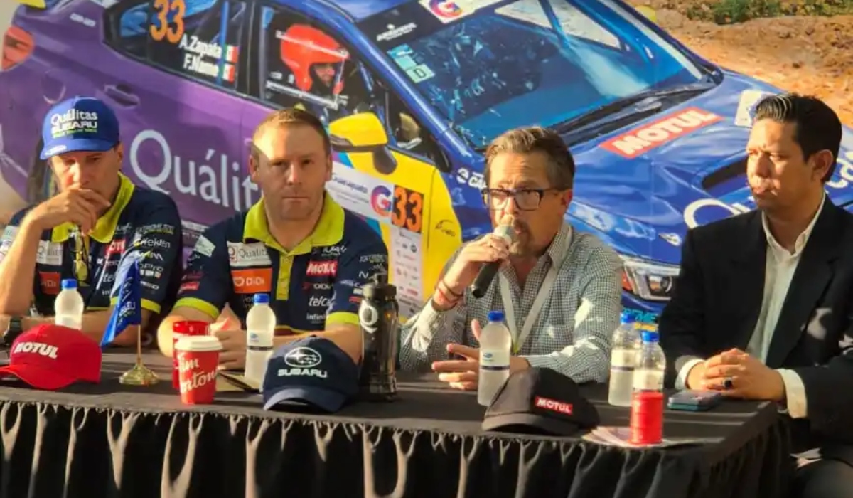 Integrantes del Quálitas Subaru Rally Team México ofrecen una conferencia de prensa para anunciar su participación en el Rally Montañas 2026 en Jalisco.