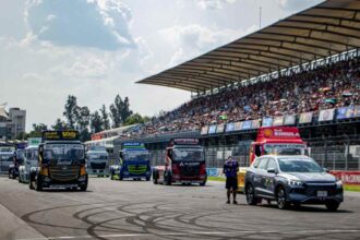 Tractocamiones de Súper Copa durante el Speed Fest 2026 en el Autódromo Hermanos Rodríguez