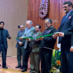 Antonio Romero, director de la UPIICSA, los académicos Abel Muñoz de Luna y Martín López y Nicolás Rosales Pallares, presidente de la AMTM, en la inauguración de la 13° Expo Conecta Transporte, el director.