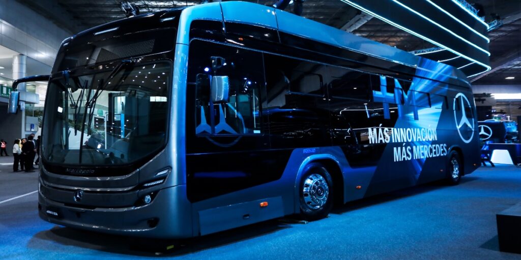 En el Día Mundial de la Electromovilidad, Daimler Buses recuerda cómo sus modelos han transformado los ecosistemas de las ciudades.